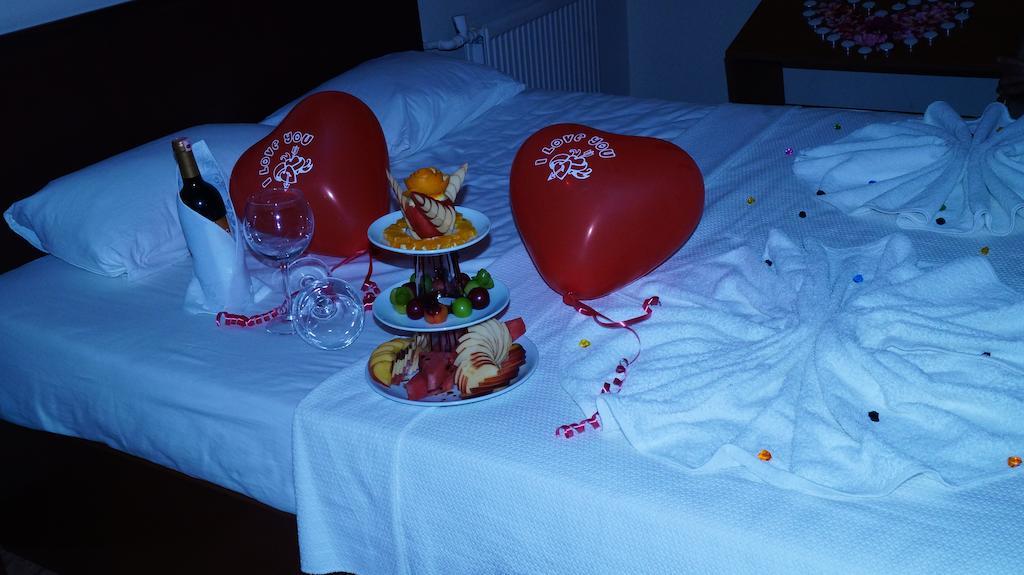 Ekin Otel Kuşadası